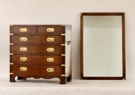Английский офицерский комод с зеркалом