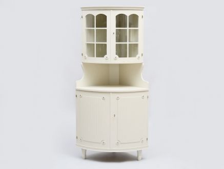 Угловой Буфет, густавианский стиль