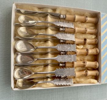 Серебряные кофейные ложки