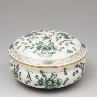 Фарфоровая шкатулка Meissen.