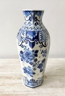 Королевская ваза ручной росписи.
